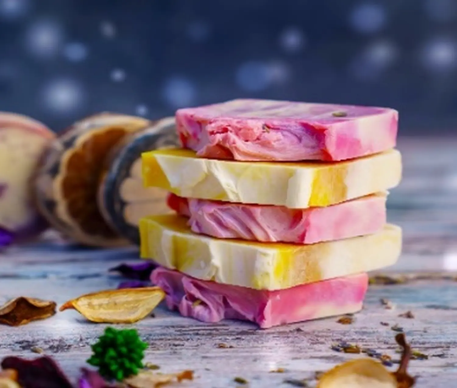 Naturwerkstatt, Schweden, Nordic, Workshop Kräuter, nordisch, Bauerngarten anlegen, Kreatives Gestalten mit Naturmaterialien, Feuerkochen, Pflege & Wellness, Blütenöl, Heilsalben herstellen, Hasetal, Artland, Lappland, Menslage, Dog, Yoda, Tierschutzhund, Gartenführung, Pflege & Wellnessprodukte